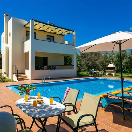 Villa Ilos By *