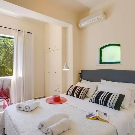 Villa Ilos By